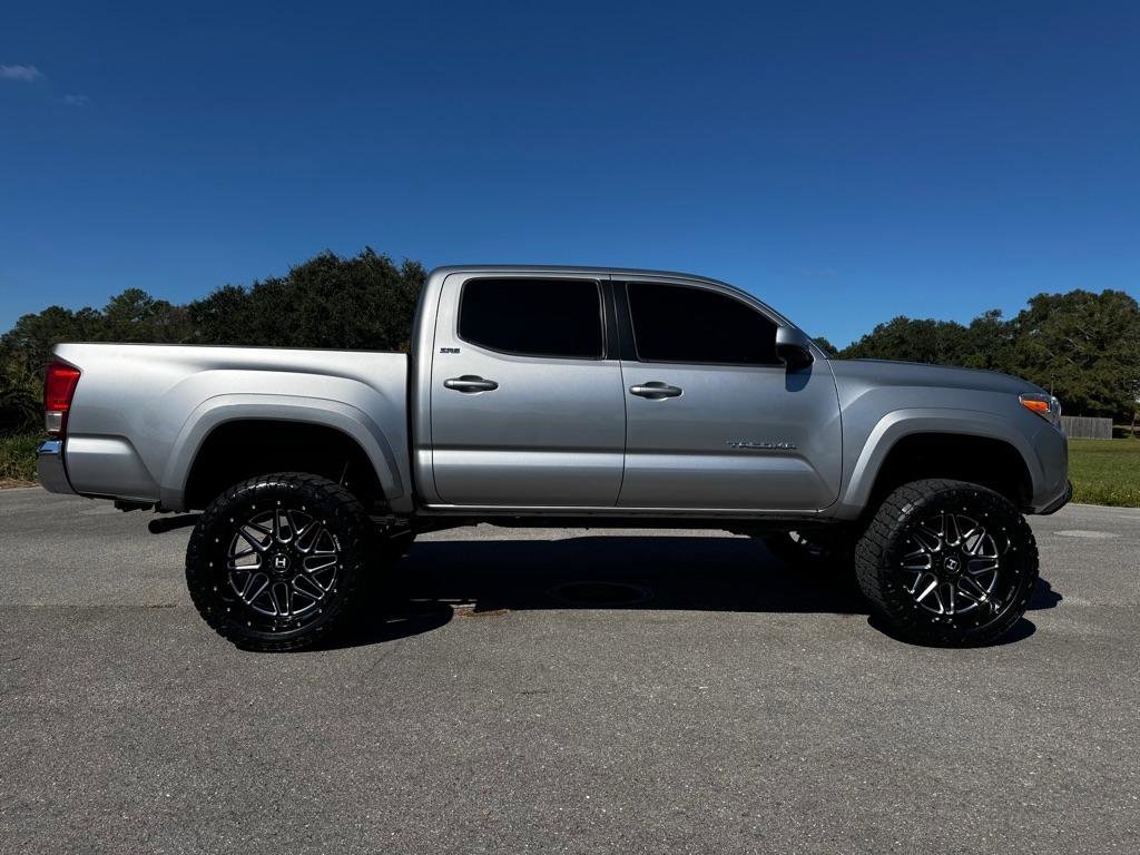 Used 2019 Toyota Tacoma SR5 image 6
