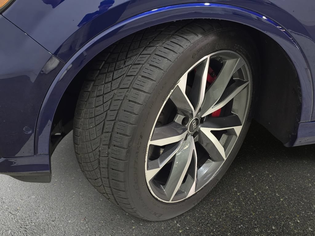 Used 2023 Audi SQ7 Prestige w/ Sport Package AWD/4WD image 32