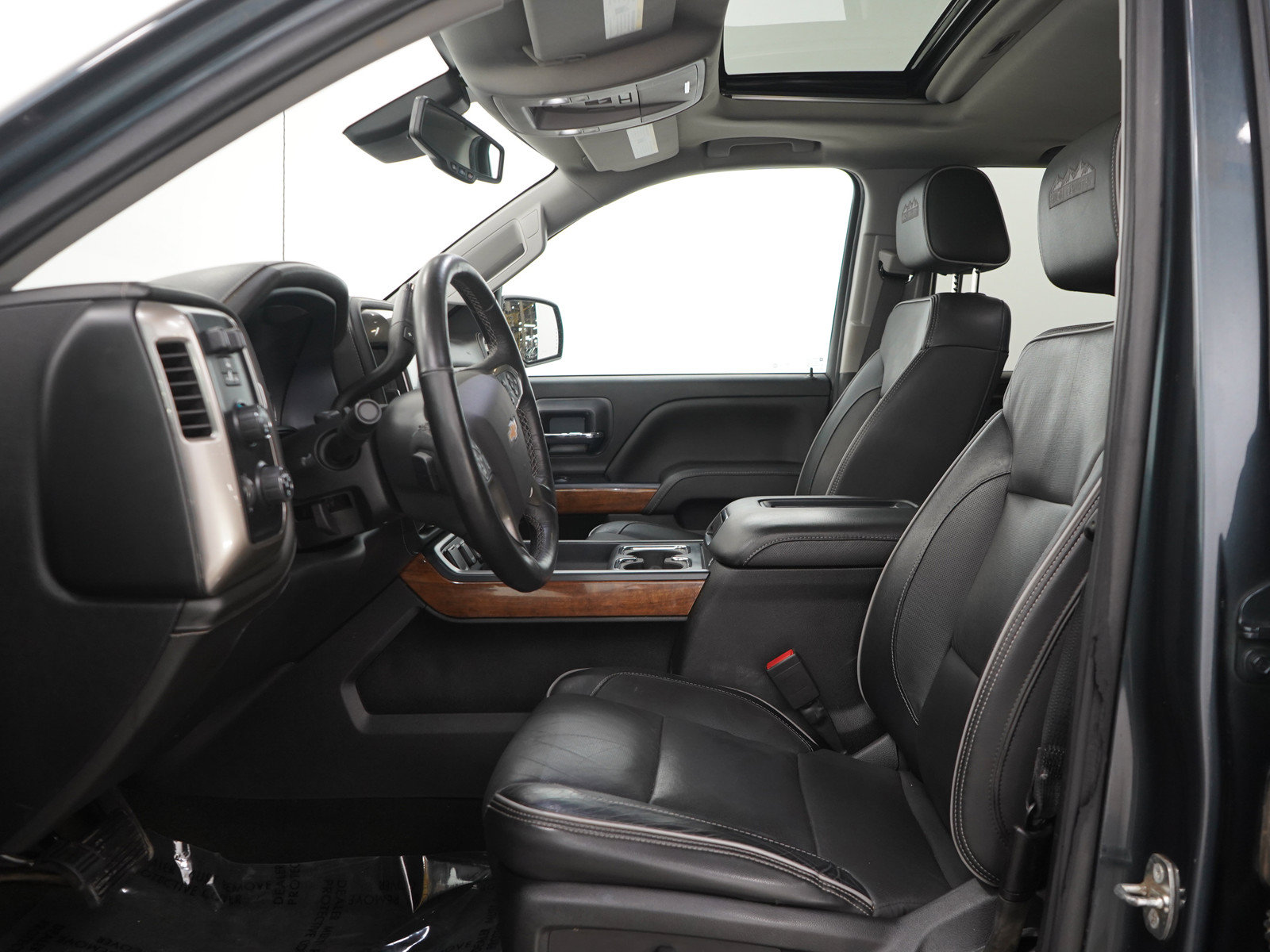 Used 2018 Chevrolet Silverado 1500 High Country AWD/4WD image 23