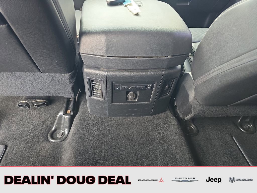 Used 2016 RAM 1500 Laramie w/ Convenience Group AWD/4WD image 26