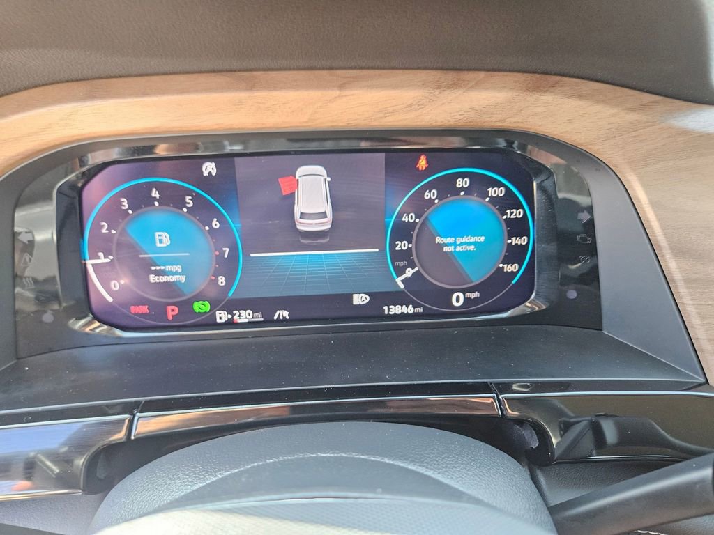 Used 2025 Volkswagen Atlas SE image 19