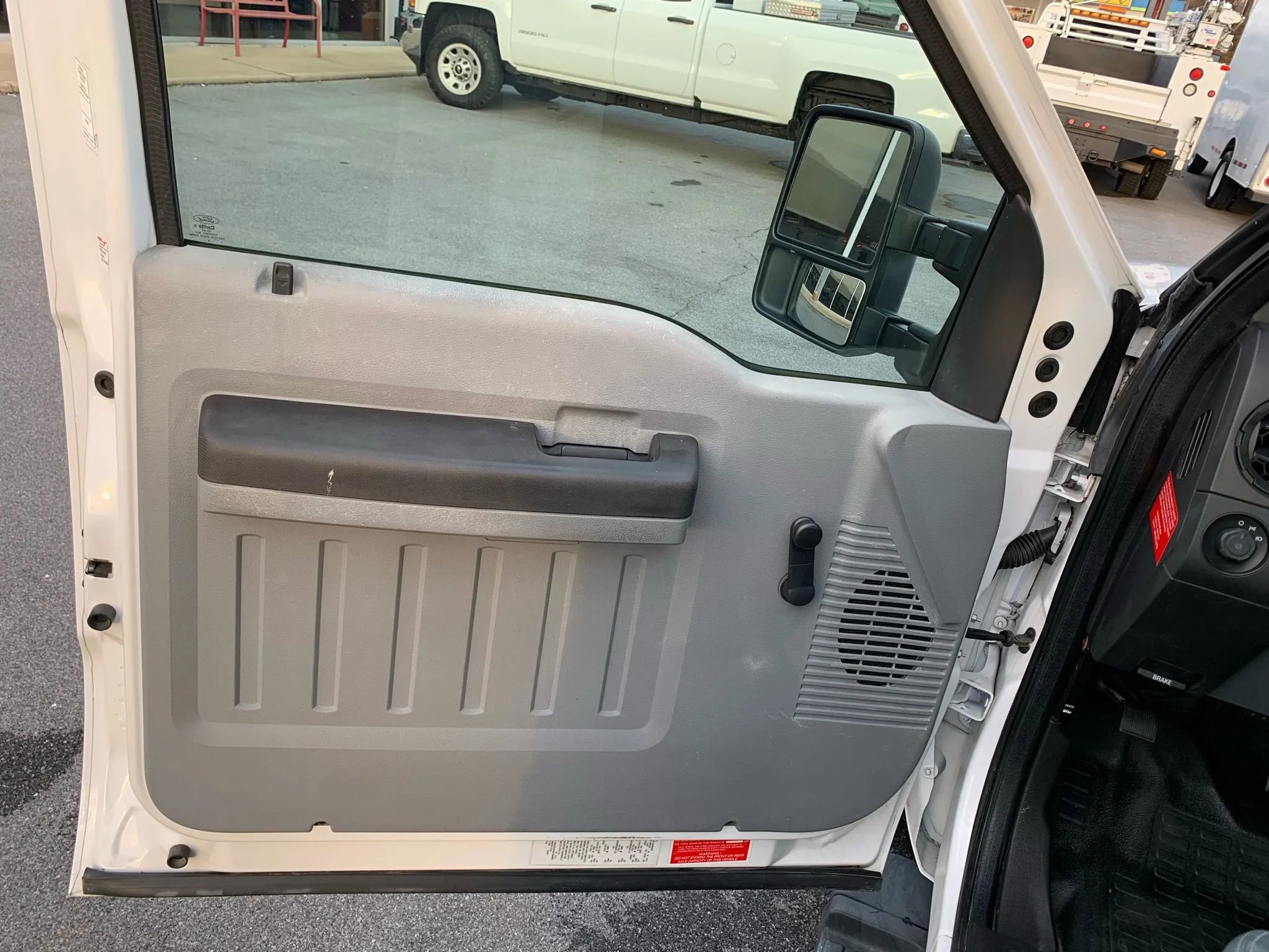 Used 2015 Ford F250 XL RWD image 9