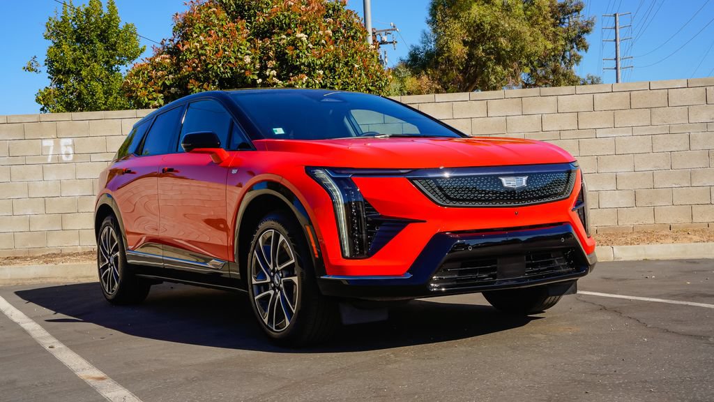 New 2026 Cadillac Optiq Sport 2 RWD image 5