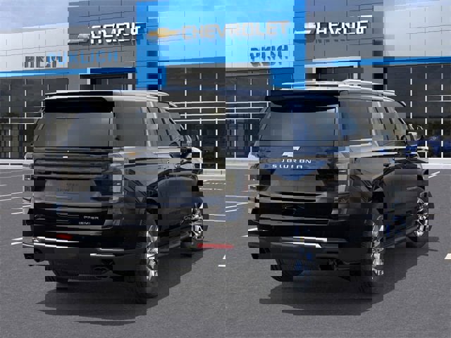 New 2026 Chevrolet Suburban Premier image 4