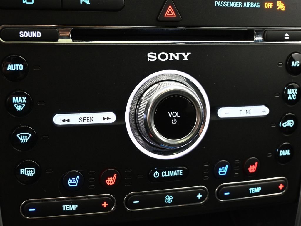 Certified 2018 Ford Explorer Sport w/ Equipment Group 401A image 21