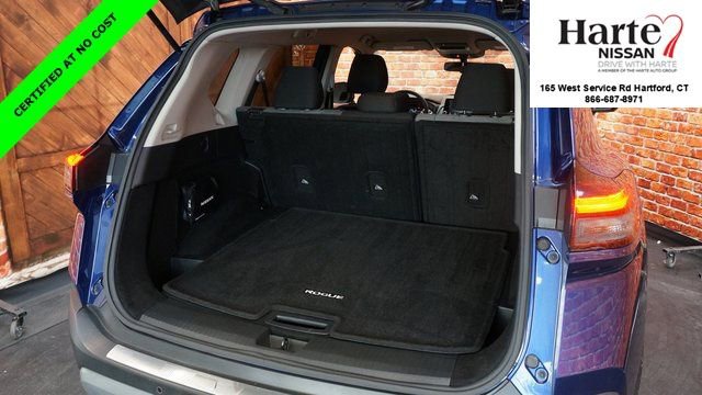 Certified 2021 Nissan Rogue SV image 38