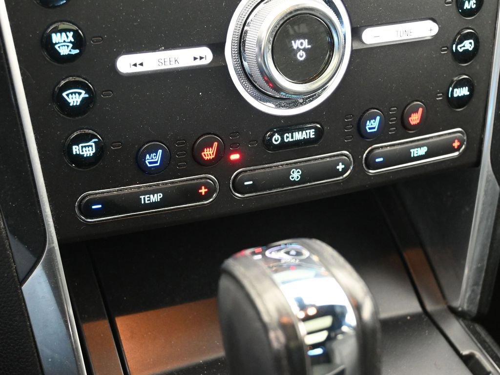 Used 2017 Ford Explorer Limited w/ Equipment Group 301A image 28