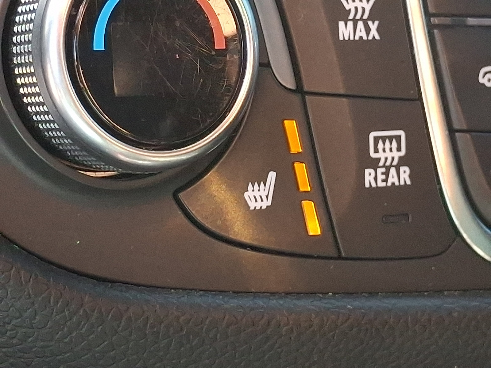Used 2019 Chevrolet Equinox LT AWD/4WD image 24