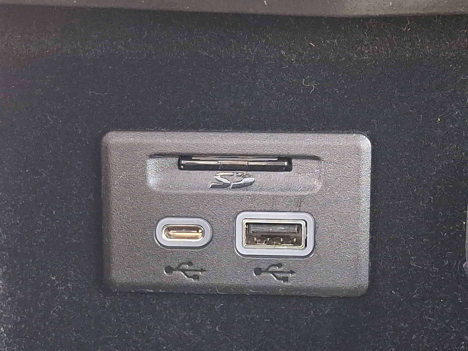 Used 2023 Cadillac XT4 Premium Luxury AWD/4WD image 26