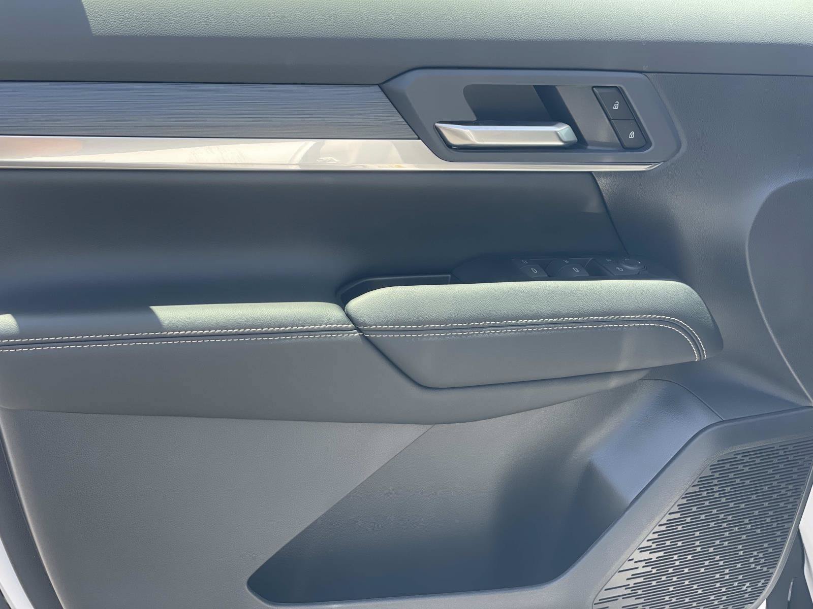 New 2027 GMC Terrain Elevation AWD/4WD image 19