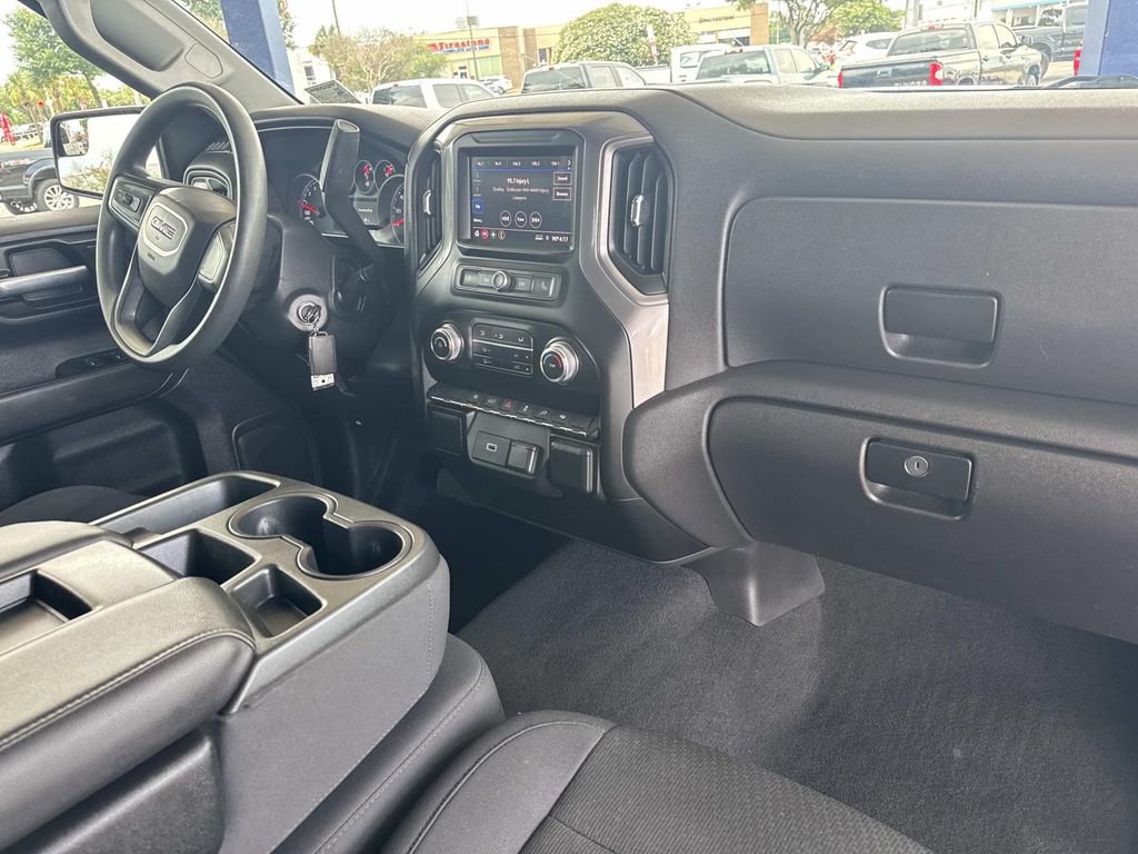 Used 2020 GMC Sierra 1500 2WD Crew Cab w/ Sierra Value Package image 14