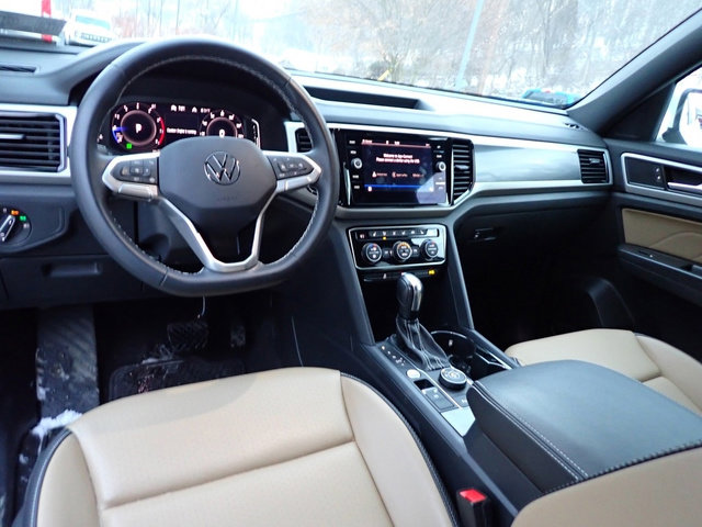 Used 2023 Volkswagen Atlas Cross Sport SE image 18