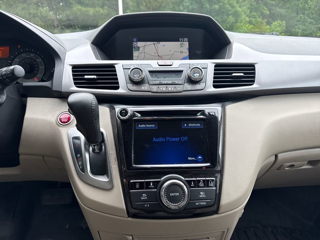 Used 2015 Honda Odyssey Touring Elite image 18