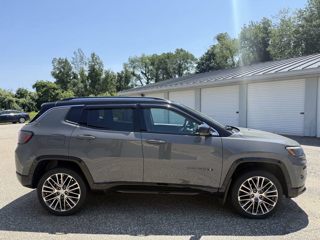 Used 2022 Jeep Compass Limited w/ Elite Group AWD/4WD image 6