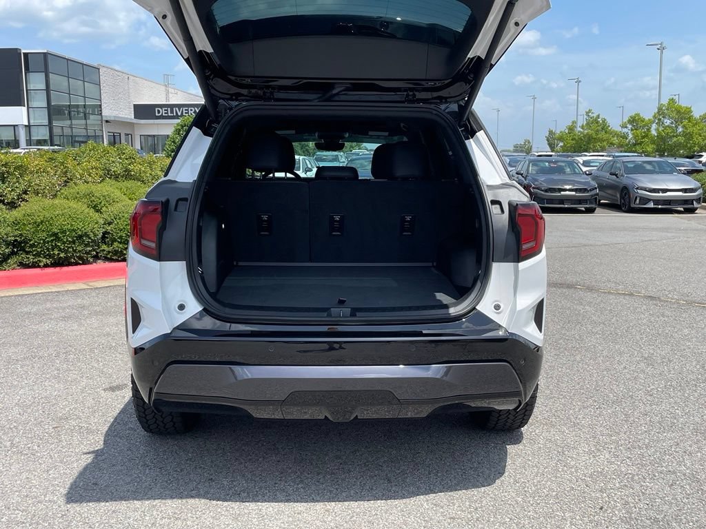 Used 2026 GMC Terrain AT4 w/ Technology Package II AWD/4WD image 7