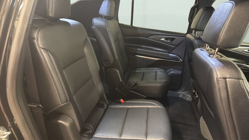 Used 2026 Chevrolet Traverse LT w/ Driver Confidence Package AWD/4WD image 14