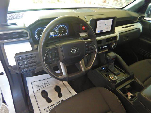 Used 2024 Toyota Tacoma TRD Off-Road AWD/4WD image 12