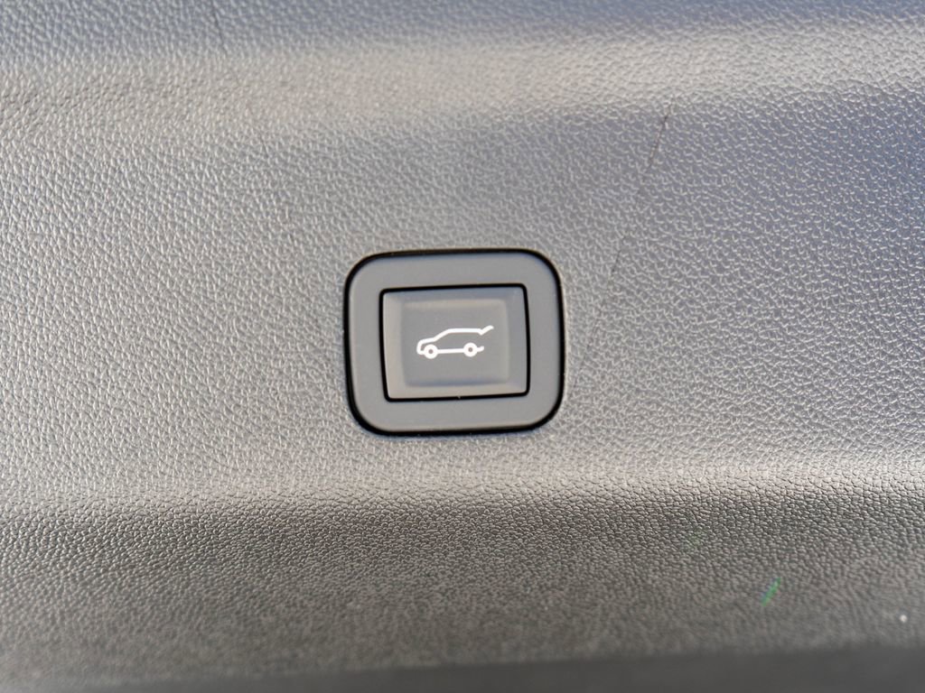 New 2026 GMC Yukon XL Denali image 35