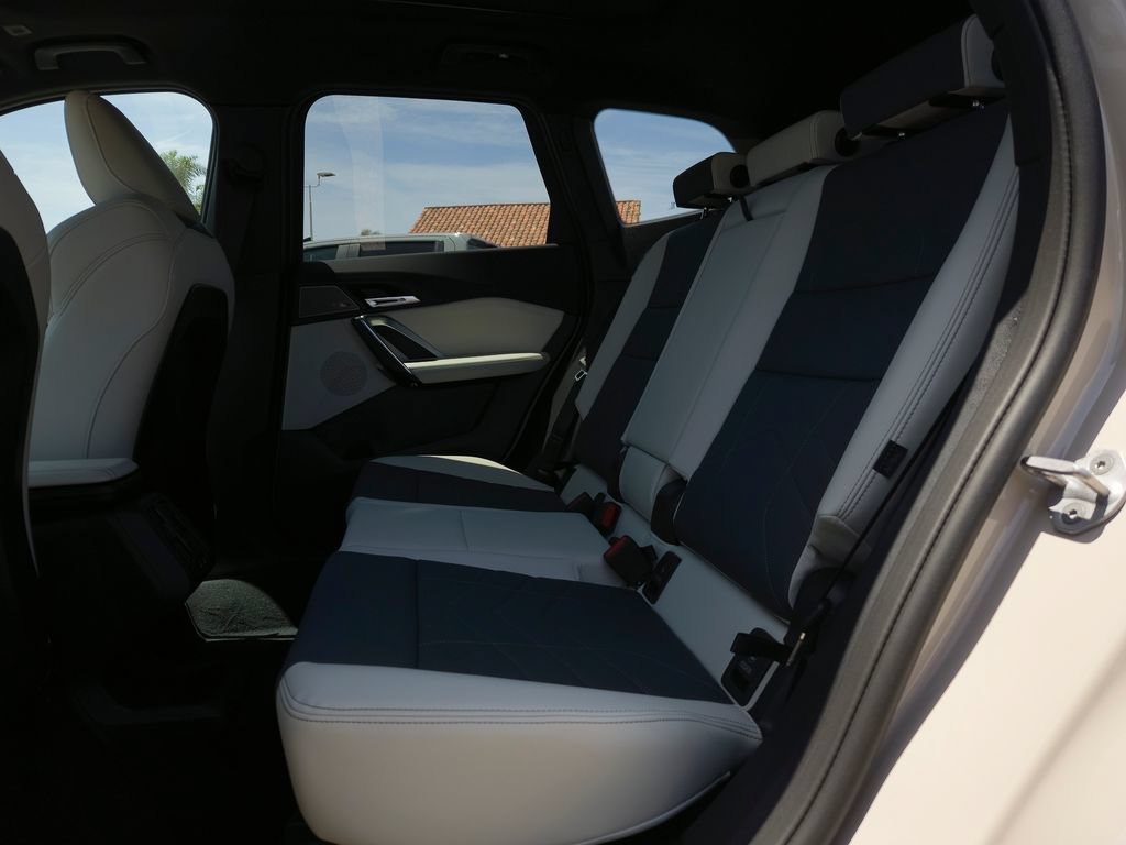 New 2026 BMW X1 xDrive28i w/ Technology Package AWD/4WD image 8