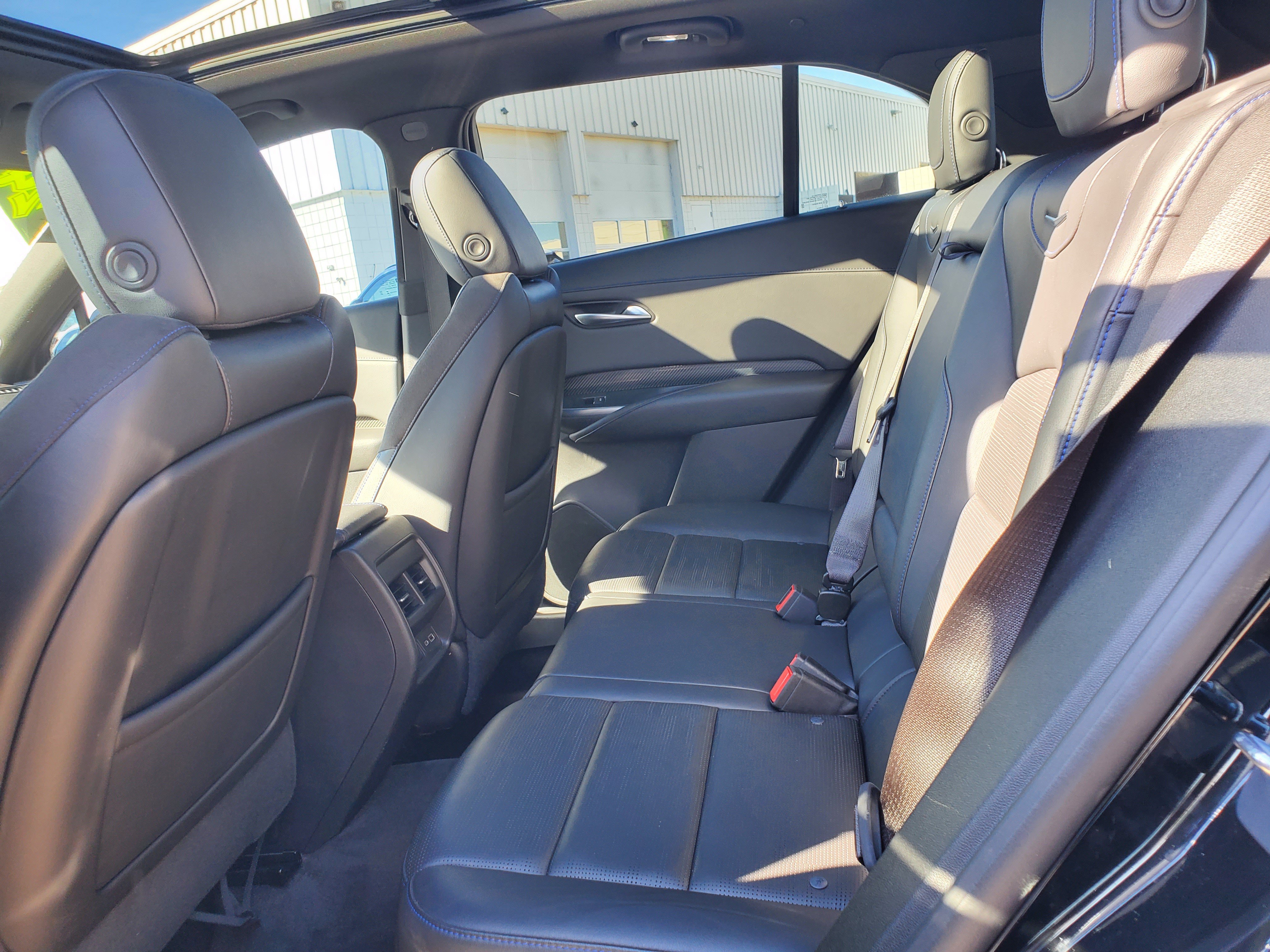 Used 2024 Cadillac XT4 Sport AWD/4WD image 33
