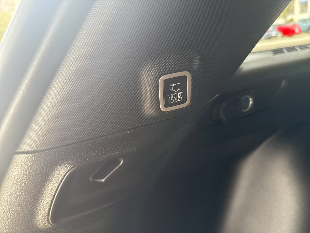 New 2025 Jeep Grand Cherokee 4WD image 26