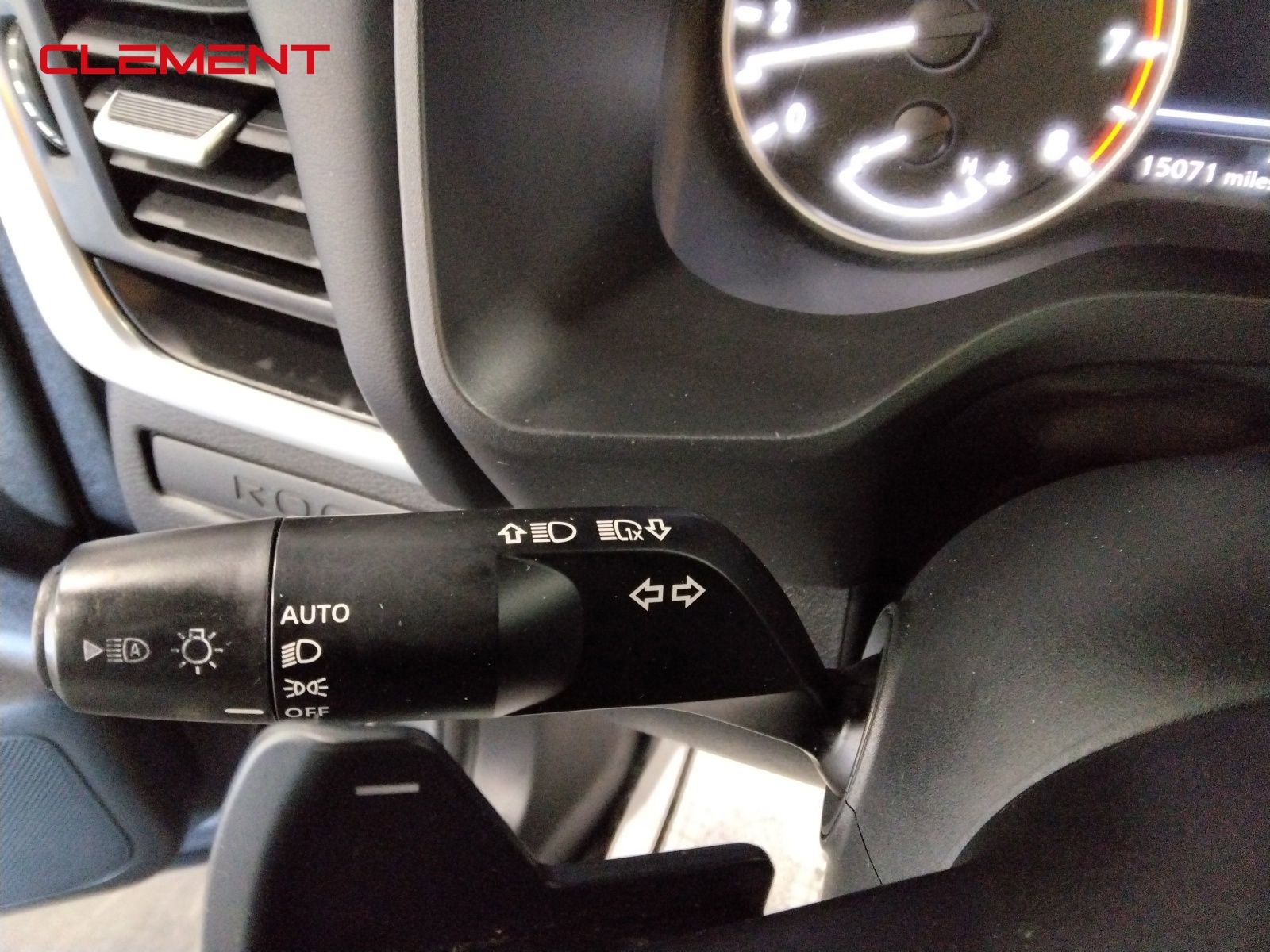 Used 2023 Nissan Rogue S image 13