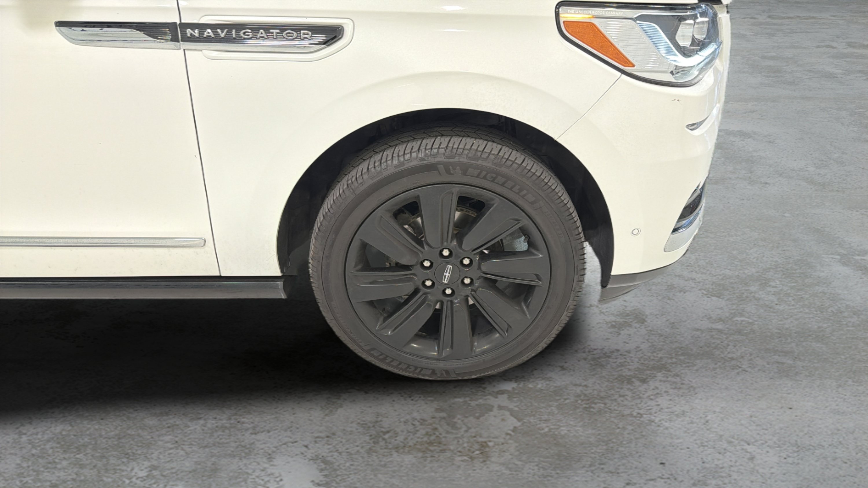 Used 2023 Lincoln Navigator L Black Label AWD/4WD image 28