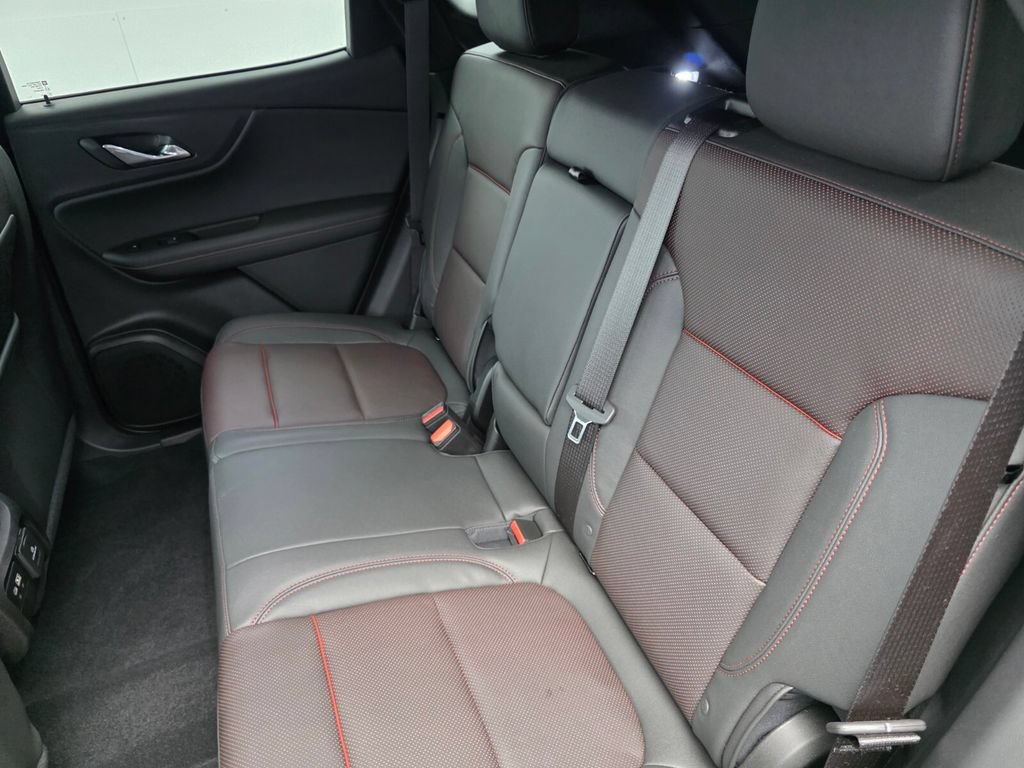 Used 2025 Chevrolet Blazer RS w/ Driver Confidence II Package FWD image 13