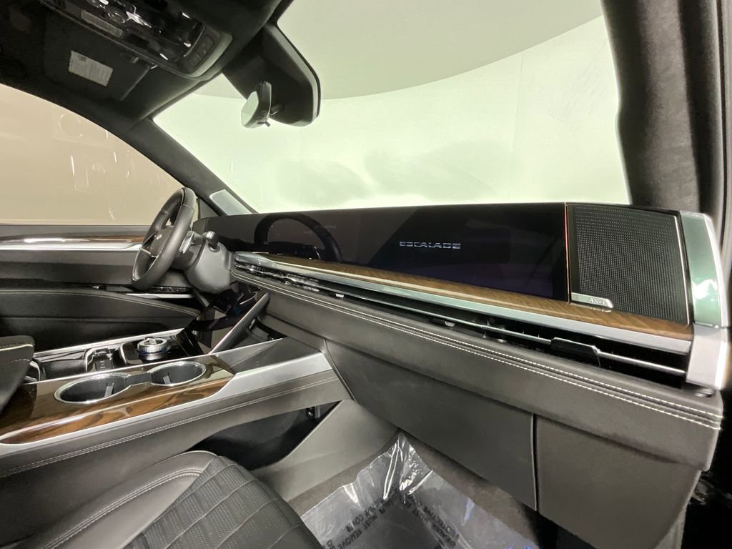 Used 2025 Cadillac Escalade ESV Sport Platinum image 19