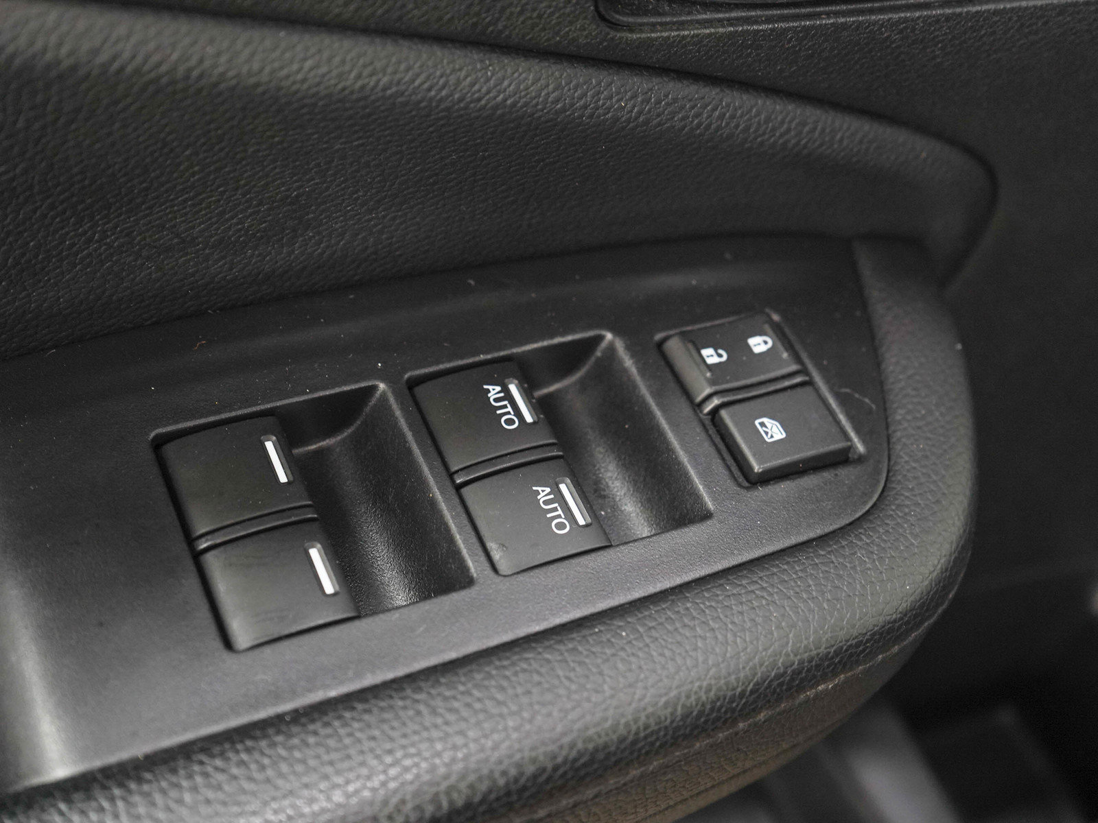 Used 2020 Honda Pilot Touring image 24