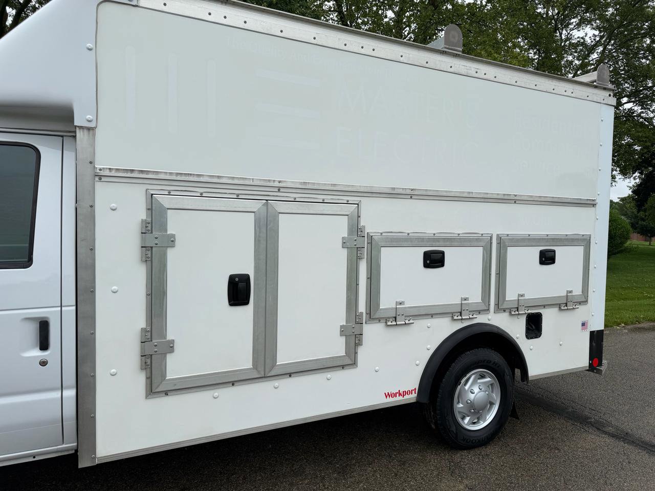 Used 2023 Ford E-350 and Econoline 350 Super Duty w/ Power Windows & Locks Group RWD image 15
