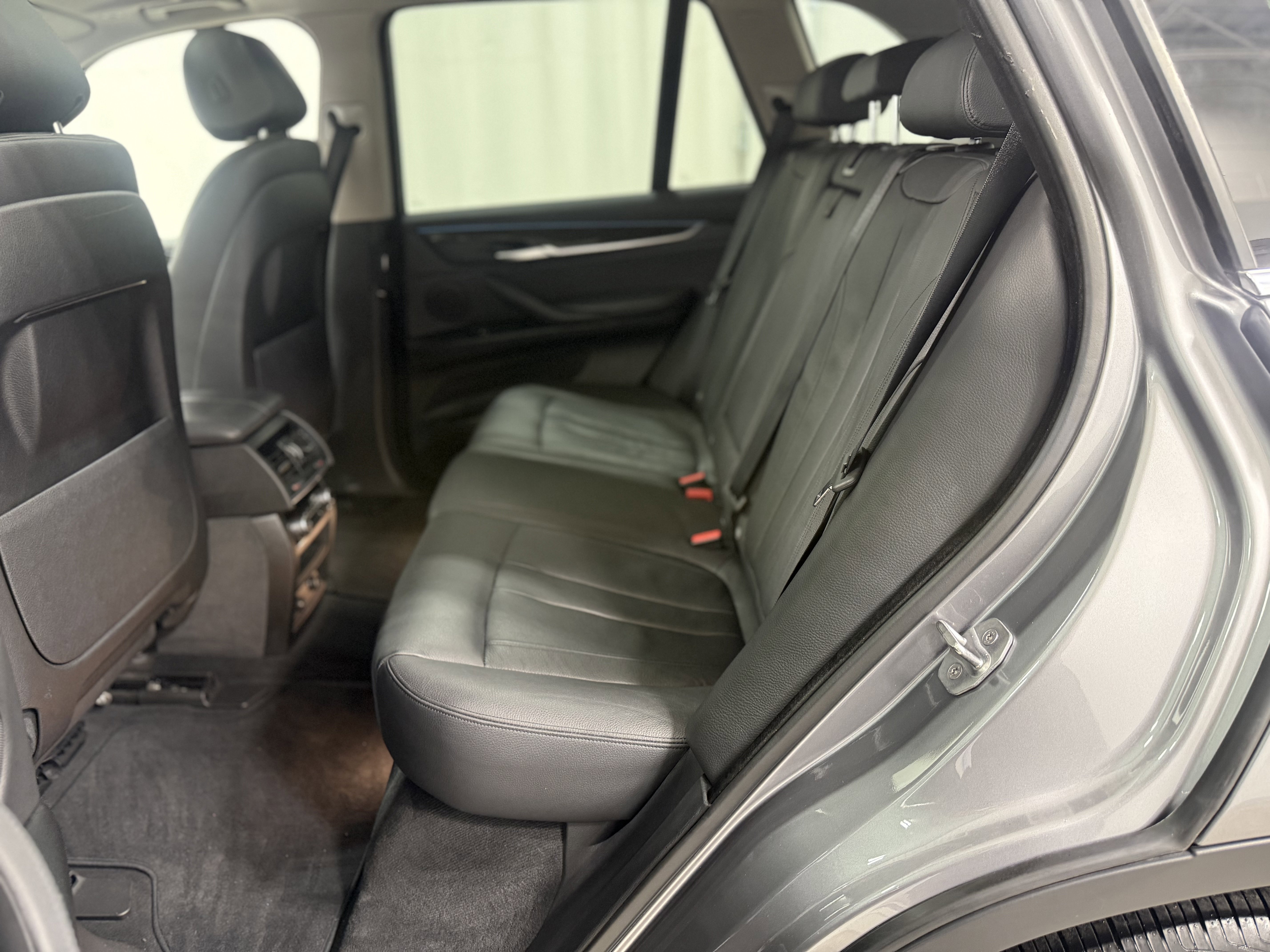 Used 2015 BMW X5 xDrive35d image 24