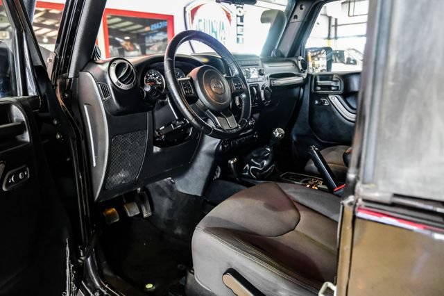 Used 2014 Jeep Wrangler Sport w/ Quick Order Package 23S AWD/4WD image 5
