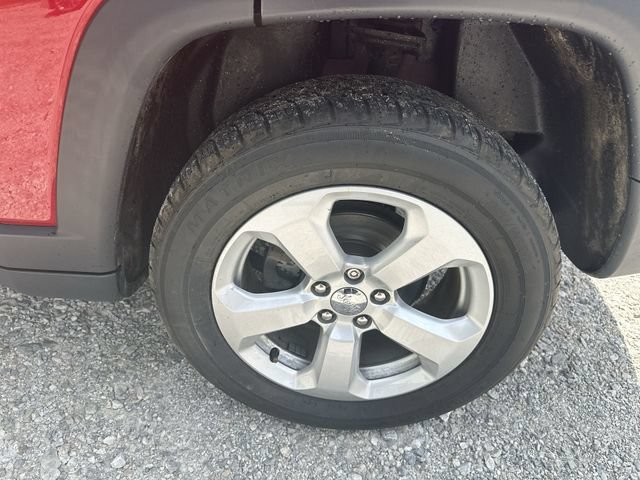 Used 2019 Jeep Compass Latitude w/ Popular Equipment Group AWD/4WD image 43