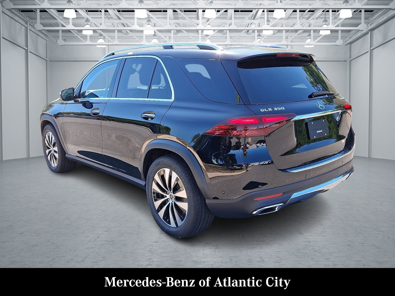 Used 2026 Mercedes-Benz GLE 350 4MATIC image 3