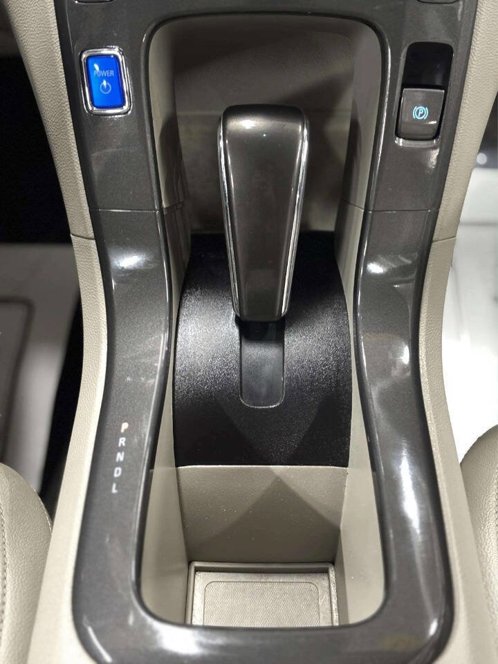 Used 2013 Chevrolet Volt Premium w/ Premium Trim Package FWD image 29