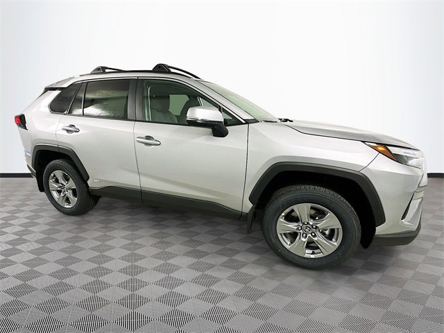New 2025 Toyota RAV4 XLE image 3