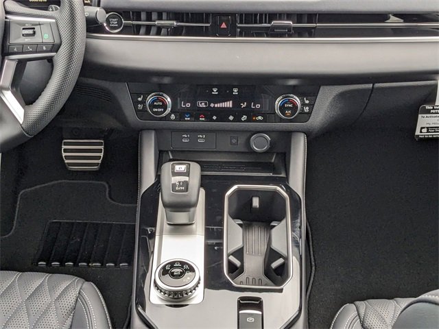 New 2025 Mitsubishi Outlander SEL image 18