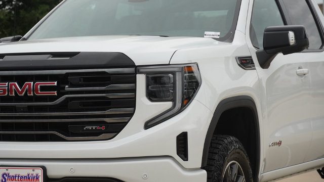 Used 2025 GMC Sierra 1500 AT4 AWD/4WD image 7