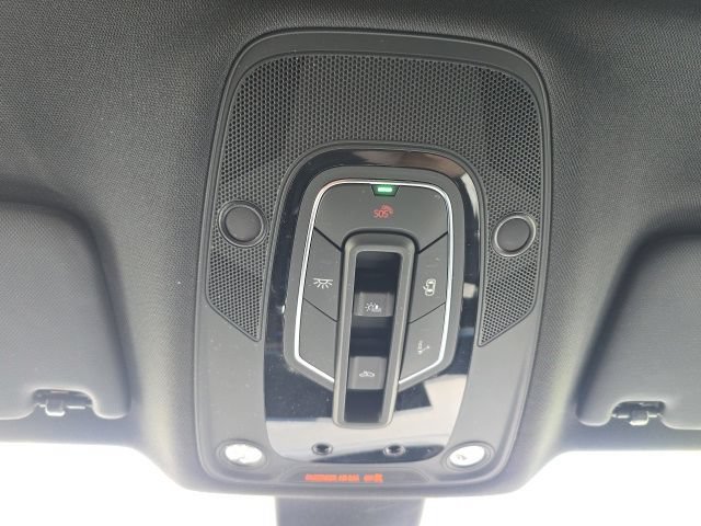 Used 2025 Audi Q5 2.0T Premium Plus w/ Premium Plus Package AWD/4WD image 19