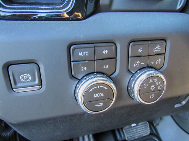 New 2026 GMC Sierra 2500 AT4 w/ AT4 Premium Plus Package image 21