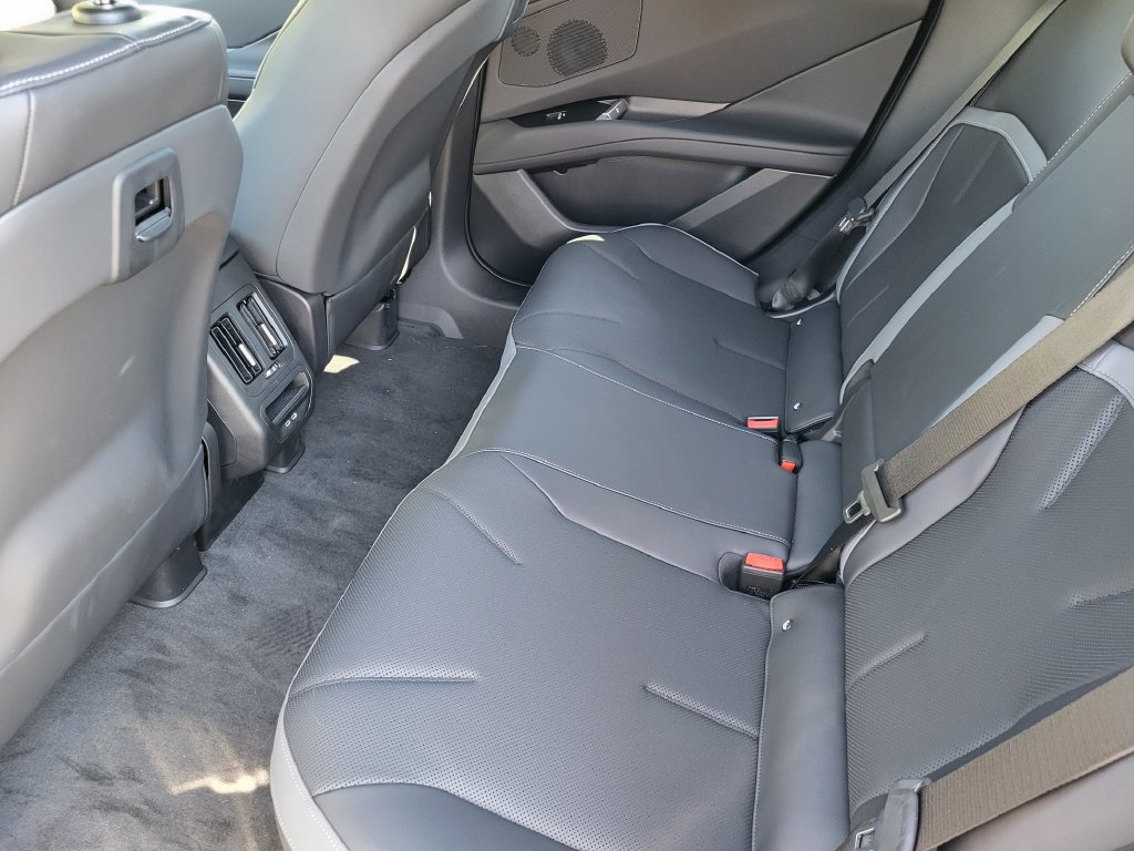 New 2027 BMW iX3 50 xDrive w/ Comfort Package AWD/4WD image 12