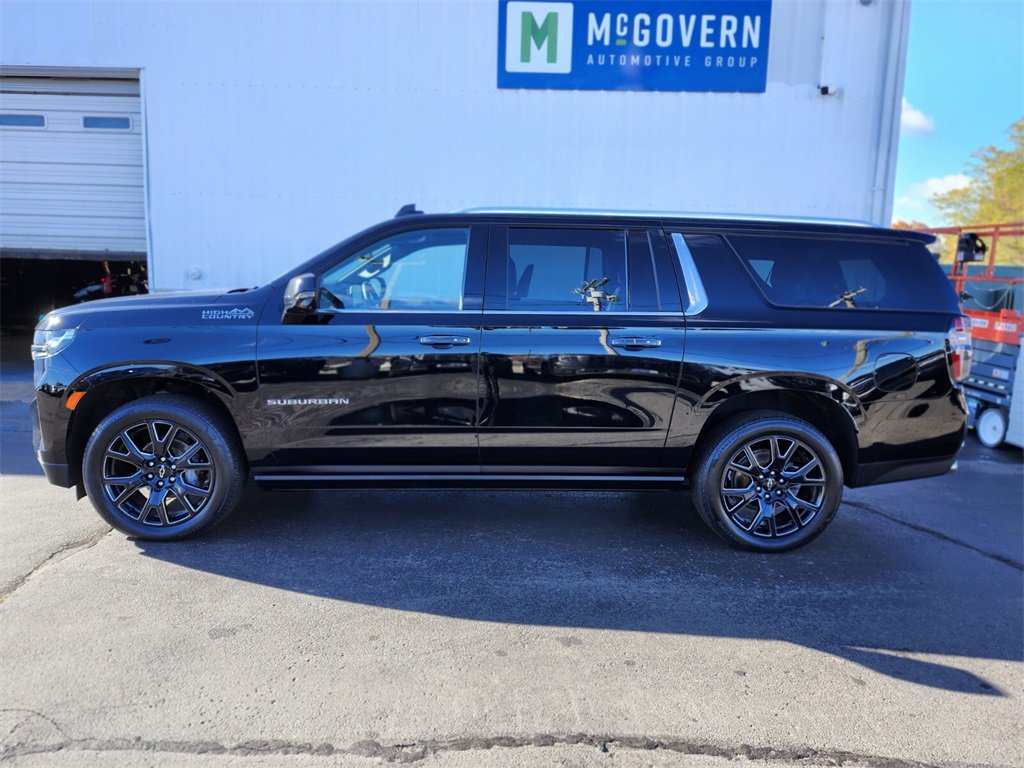Used 2023 Chevrolet Suburban High Country w/ Premium Package 2 image 2