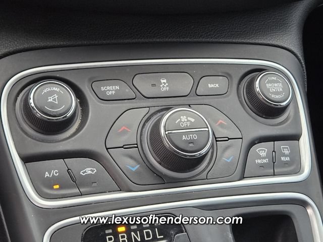Used 2015 Chrysler 200 Limited w/ Convenience Group FWD image 27