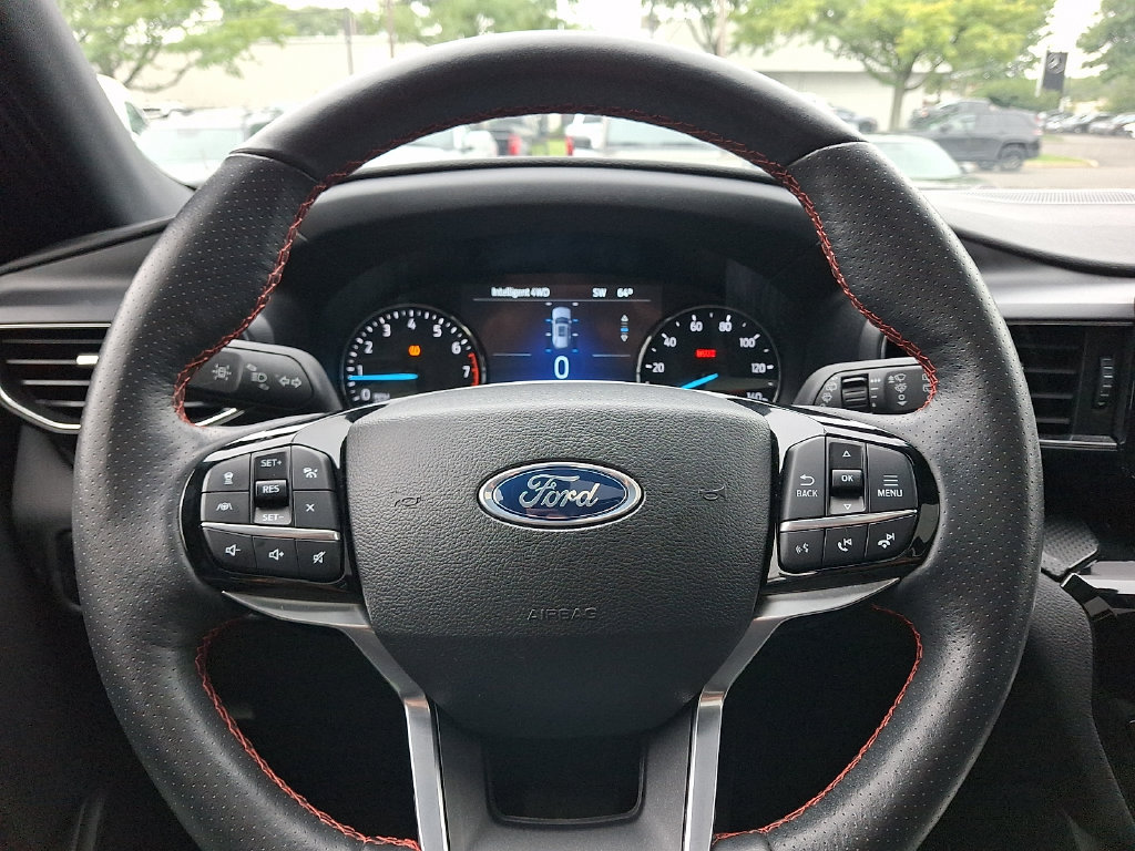Used 2023 Ford Explorer ST-Line w/ Class IV Trailer Tow Package AWD/4WD image 22