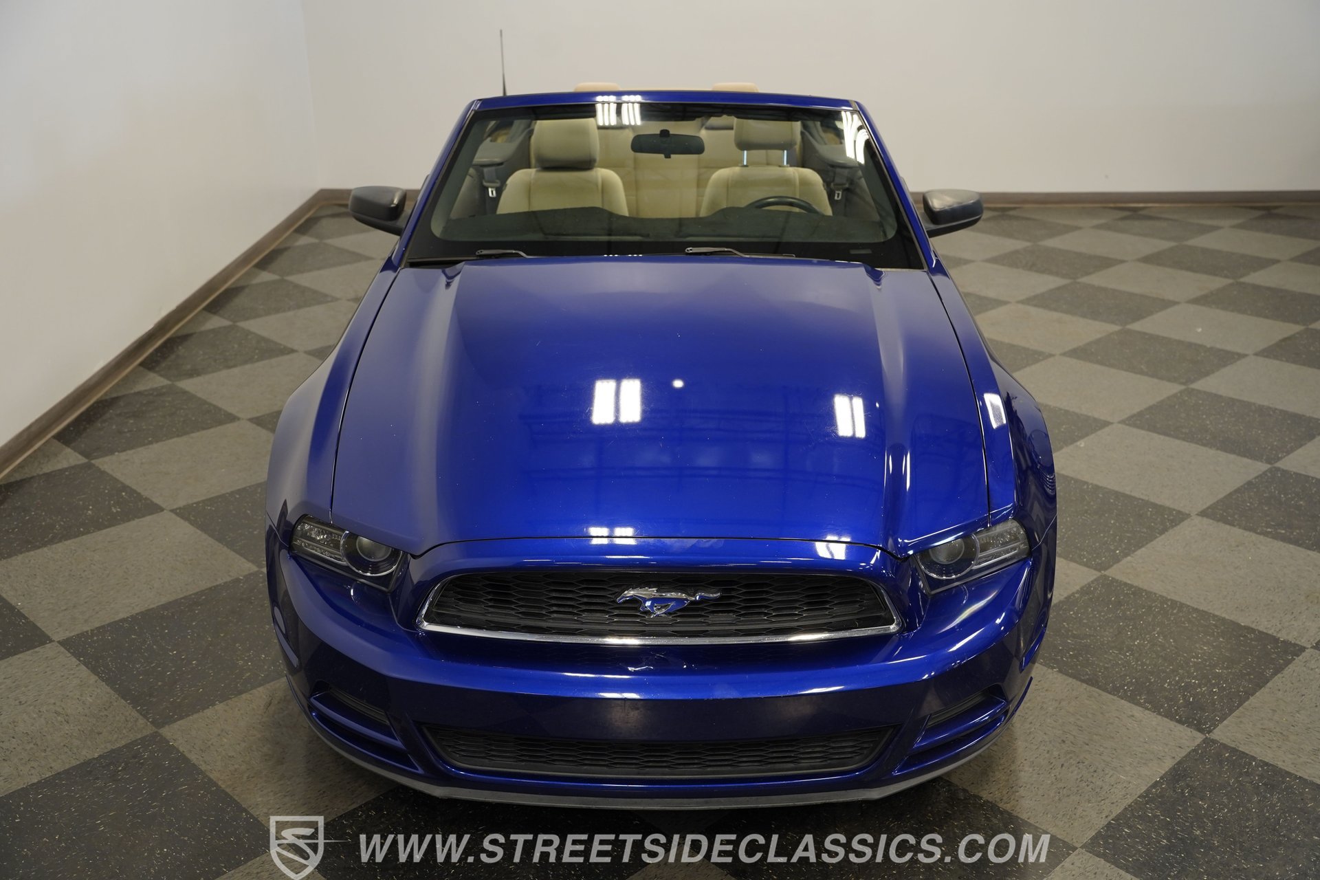 Used 2014 Ford Mustang Convertible RWD image 37