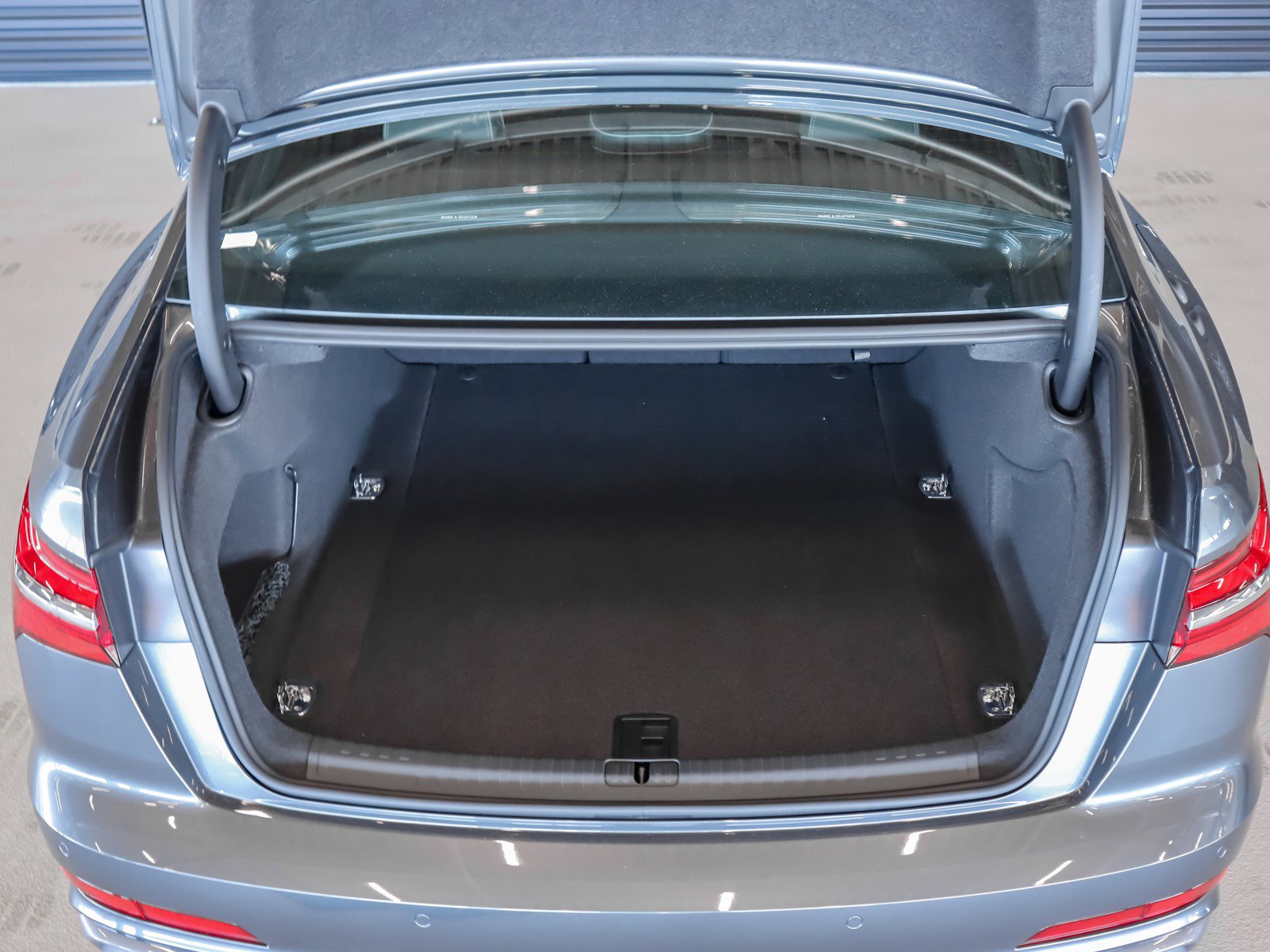 New 2025 Audi A6 3.0T Prestige image 27