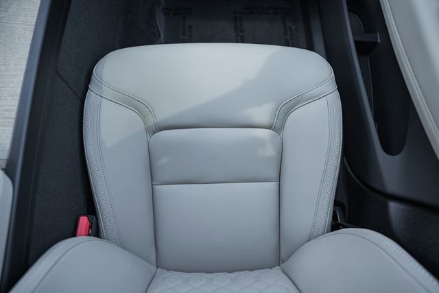New 2026 Volvo XC60 B5 Plus w/ Protection Package Premier AWD/4WD image 32