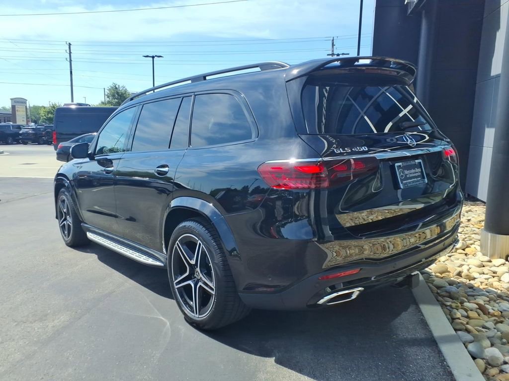 Certified 2026 Mercedes-Benz GLS 450 4MATIC image 4
