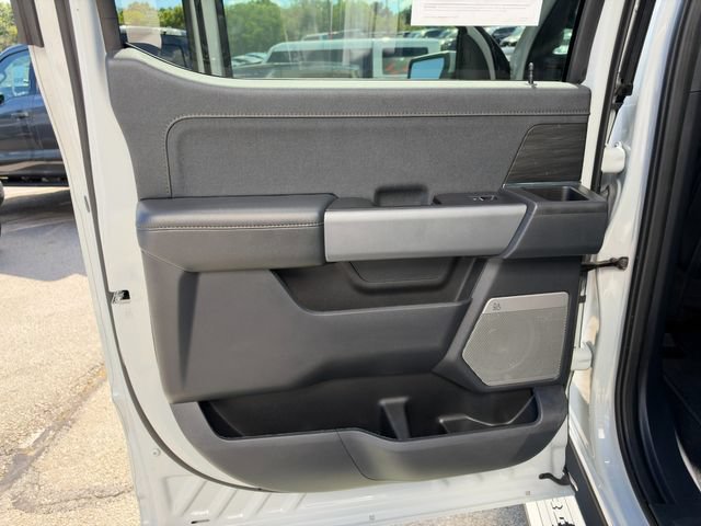 Used 2024 Ford F150 Lightning Lariat AWD/4WD image 24